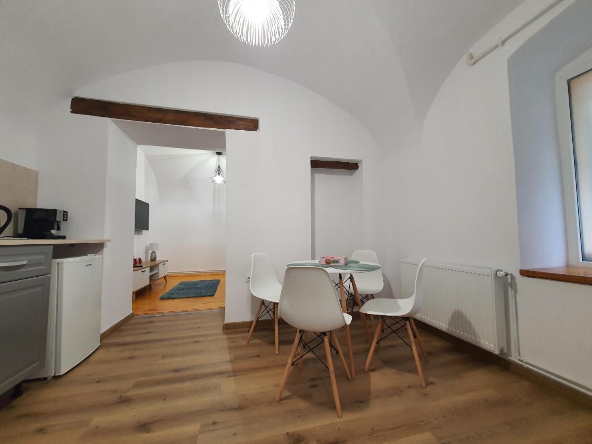 Lucasi Apartament Sibiu Eksteriør billede