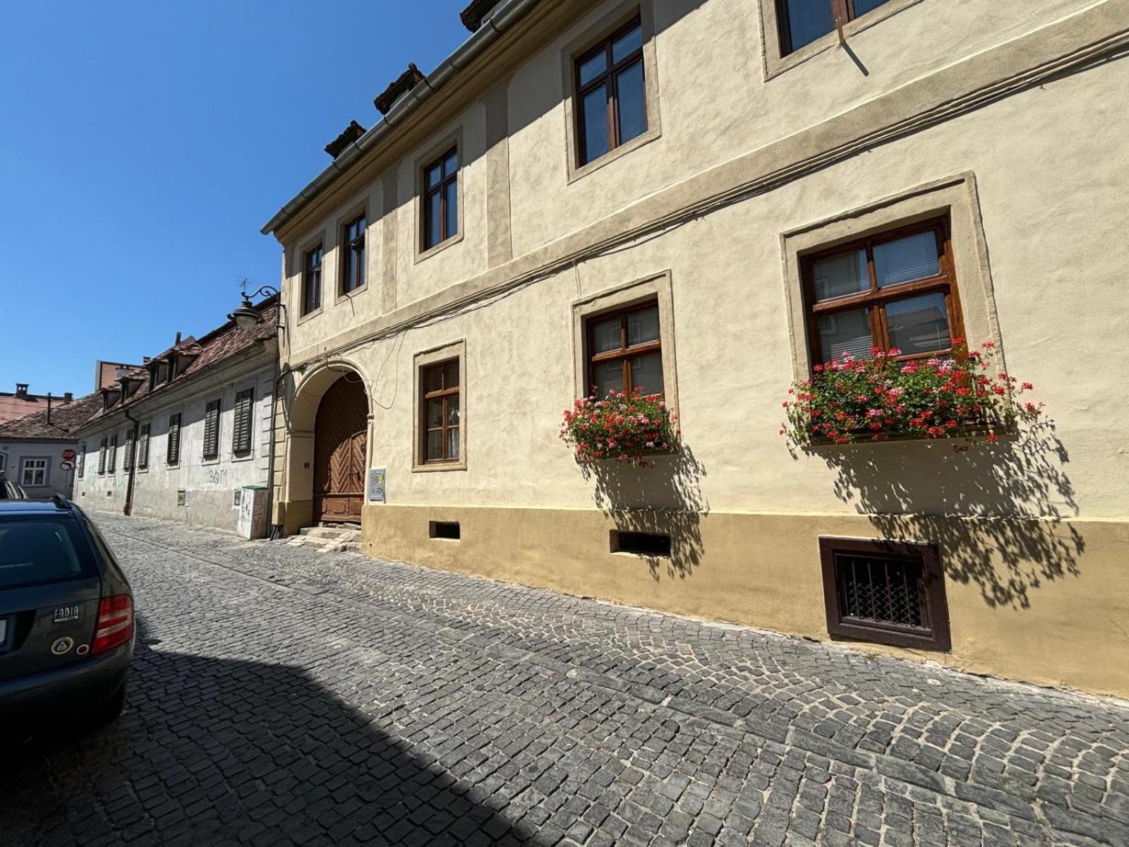 Lucasi Apartament Sibiu Eksteriør billede